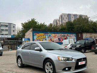 2008 Mitsubishi Lancer X, серебристый, 700000 рублей, вид 2