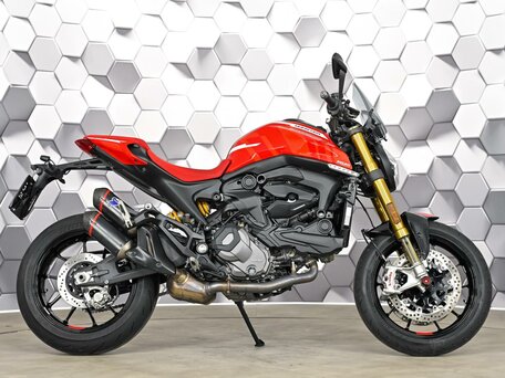 2023 Ducati Monster 937, красный, 899000 рублей, вид 3