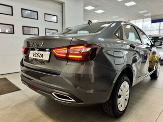 2026 Lada (ВАЗ) Vesta I Рестайлинг (NG), серый, 1565000 рублей, вид 4