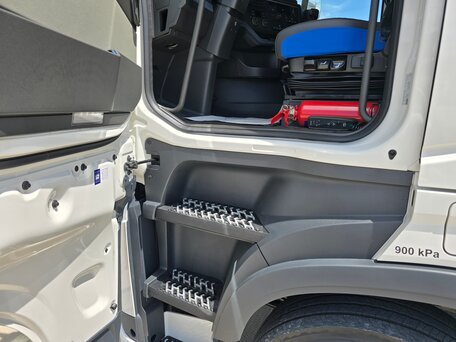 2026 Volvo FH, белый, 23500000 рублей, вид 4