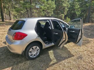 2009 Toyota Auris I, серый, 750000 рублей, вид 3