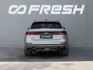 2019 Audi Q8 55 TFSI I (4M), серый, 5900000 рублей, вид 4
