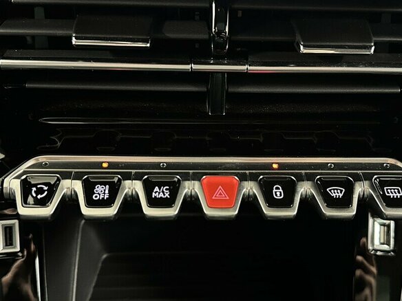 2023 Peugeot 2008 II, белый, 2399000 рублей - вид 8