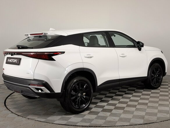 2024 Omoda C5 I Рестайлинг, белый, 2150000 рублей - вид 4