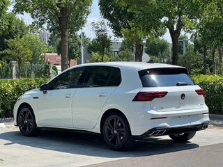 2022 Volkswagen Golf VIII, белый, 1760000 рублей, вид 5