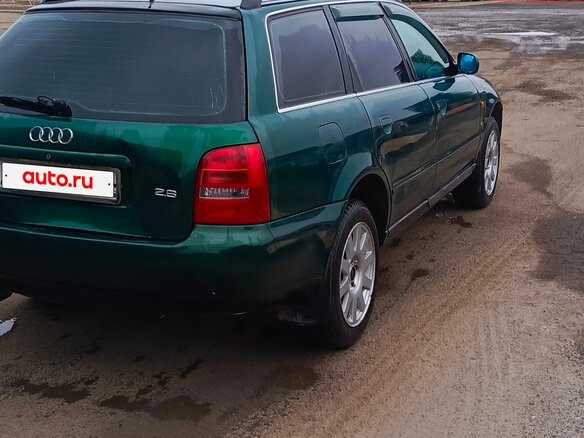 1997 Audi A4 I (B5), зелёный, 320000 рублей - вид 6