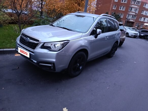 2016 Subaru Forester IV Рестайлинг 2, серебристый, 2200000 рублей