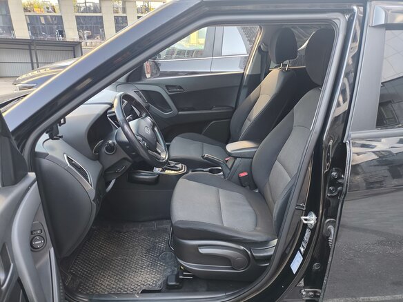 2017 Hyundai Creta I, чёрный, 1799999 рублей - вид 5