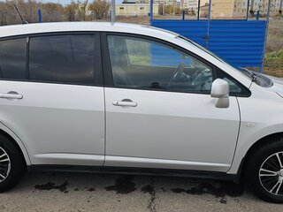 2008 Nissan Tiida I, серебристый, 570000 рублей, вид 3