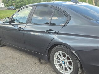2014 BMW 3 серии 316i VI (F3x), серый, 1400000 рублей, вид 4