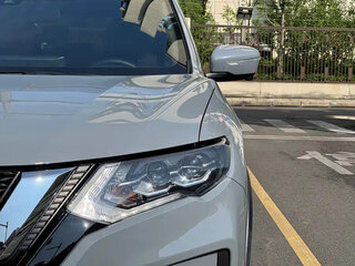 2025 Nissan X-Trail III Рестайлинг 2, серебристый, 2213000 рублей, вид 4