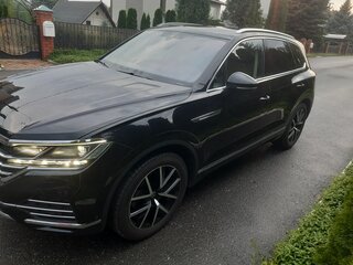 2021 Volkswagen Touareg III, чёрный, 6035000 рублей, вид 5
