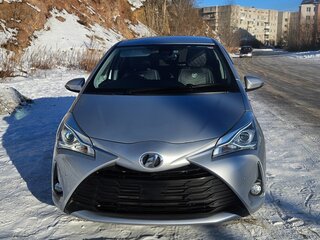 2019 Toyota Vitz III (XP130) Рестайлинг 2, серый, 1170000 рублей, вид 1