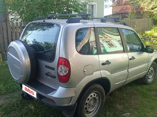 2011 Chevrolet Niva I Рестайлинг, серебристый, 380000 рублей, вид 4