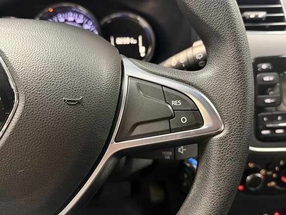 2019 Renault Sandero Stepway II Рестайлинг, синий, 1150000 рублей - вид 11