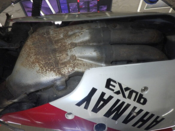 1991 Yamaha FZR1000, белый - вид 6