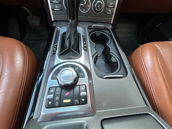 2010 Land Rover Range Rover III Рестайлинг 2, белый, 1800000 рублей - вид 14