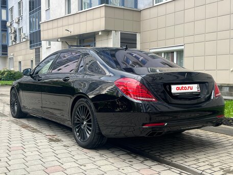 2015 Mercedes-Benz Maybach S-Класс 500 I (X222), чёрный, 3889000 рублей, вид 3