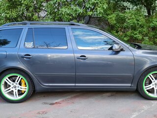 2011 Skoda Octavia II (A5) Рестайлинг, серый, 1600000 рублей, вид 4
