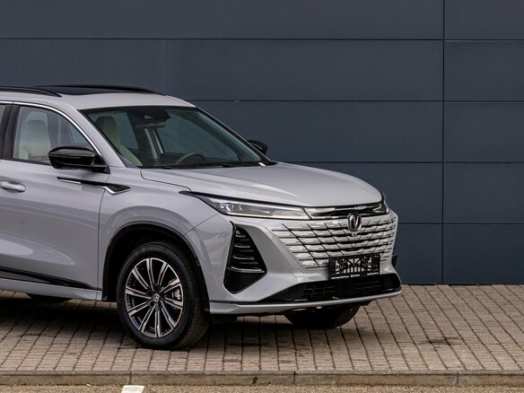 2024 Changan CS75 Plus III, серый, 2495000 рублей - вид 8