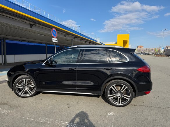 2013 Porsche Cayenne II (958), чёрный, 2800000 рублей - вид 5