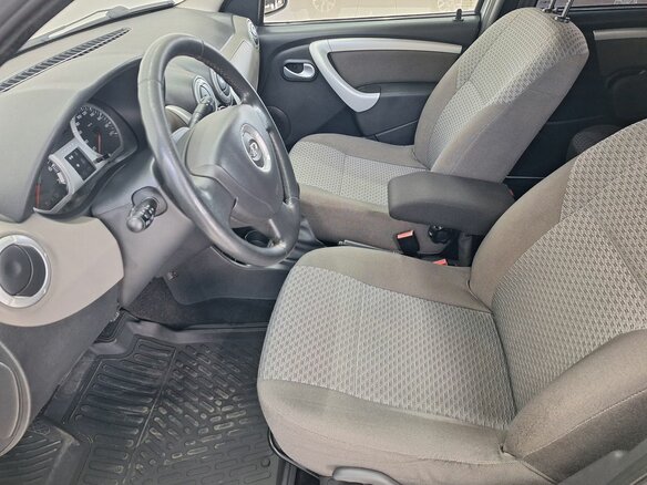 2013 Lada (ВАЗ) Largus I, серебристый, 715000 рублей - вид 13