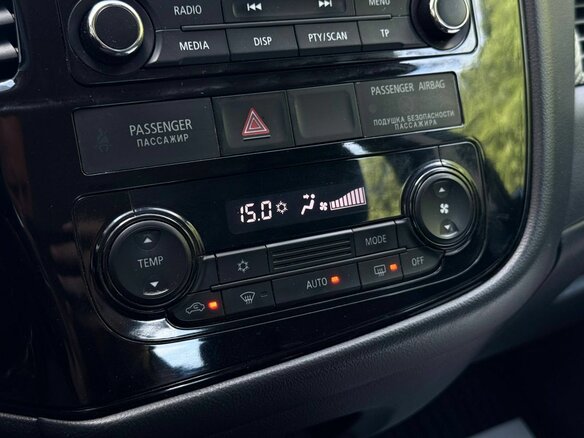 2015 Mitsubishi Outlander III Рестайлинг 2, серый - вид 17