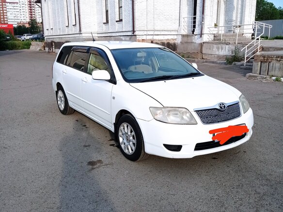 2005 Toyota Corolla Fielder IX (E120, E130) Рестайлинг, белый, 590000 рублей - вид 1