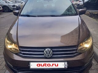 2017 Volkswagen Polo V Рестайлинг, коричневый, 980000 рублей, вид 4