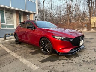 2021 Mazda 3 IV (BP), красный, 1620000 рублей, вид 2