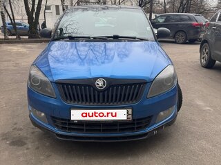 2013 Skoda Fabia II Рестайлинг, синий, 860000 рублей, вид 2