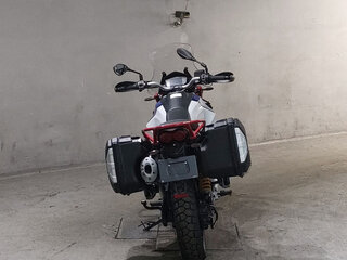 2023 Moto Guzzi V85 TT, белый, 910000 рублей, вид 4