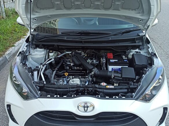 2020 Toyota Yaris IV, белый, 1325000 рублей - вид 27