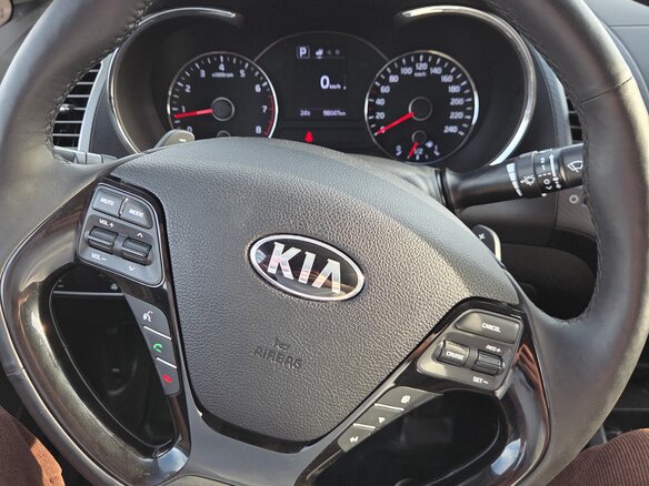 2017 Kia Cerato III Рестайлинг (Classic), белый, 1590000 рублей - вид 24