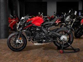 2020 MV Agusta Dragster 800, красный, 990000 рублей, вид 1