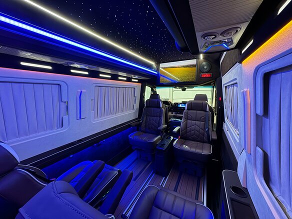 2026 Mercedes-Benz Sprinter, чёрный, 27990000 рублей - вид 26
