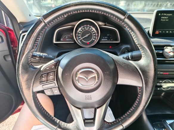 2015 Mazda 3 III (BM), красный, 1300000 рублей - вид 3