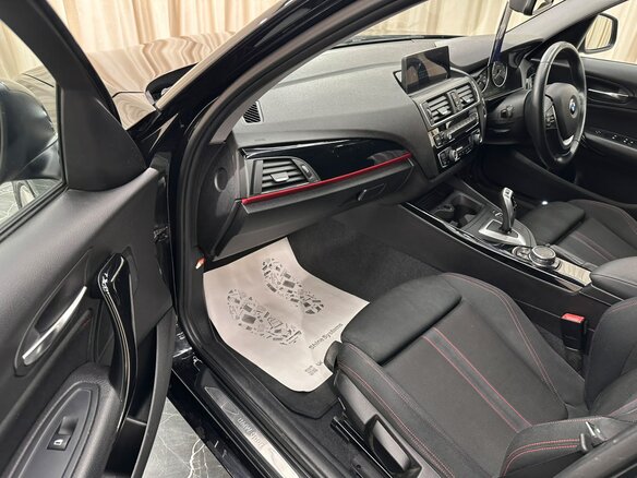 2015 BMW 1 серии 118i II (F20/F21) Рестайлинг, чёрный, 1479000 рублей - вид 12