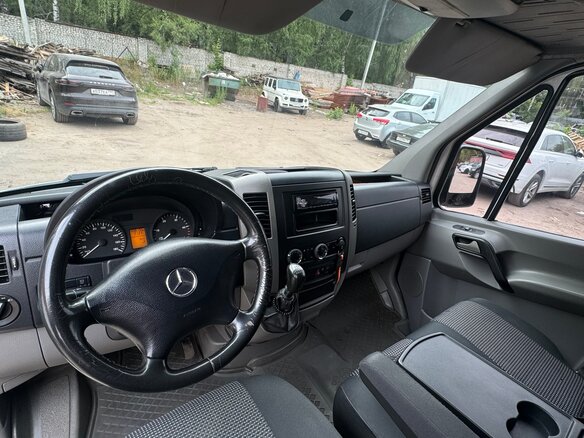 2011 Mercedes-Benz Sprinter, белый, 1800000 рублей - вид 10