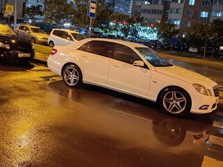 2010 Mercedes-Benz E-Класс 200 5G-Tronic IV (W212, S212, C207), белый, 1280000 рублей, вид 5