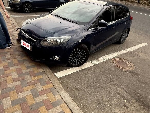 2013 Ford Focus III, синий, 850000 рублей - вид 4
