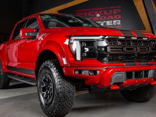2025 Ford F-150 Raptor XIV Рестайлинг, красный, 18498000 рублей, вид 2