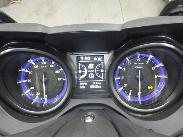 2021 Yamaha TMAX, серый, 1277000 рублей - вид 6