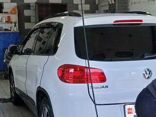 2013 Volkswagen Tiguan I Рестайлинг, белый, 1000000 рублей, вид 3