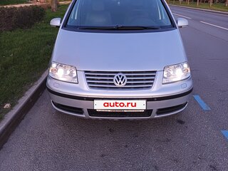 2007 Volkswagen Sharan I Рестайлинг 2, серебристый, 990000 рублей, вид 2