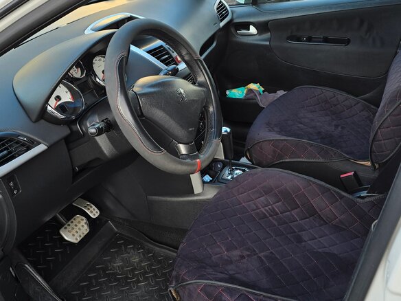 2011 Peugeot 207 I Рестайлинг, белый, 295000 рублей - вид 9