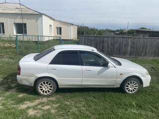 2002 Mazda Familia VIII (BJ), белый, 180000 рублей, вид 1