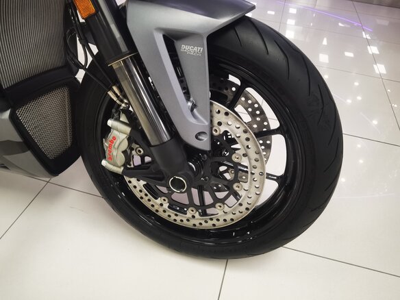 2021 Ducati Diavel, серый, 2390000 рублей - вид 24