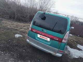 2001 Nissan Serena II (C24), зелёный, 260000 рублей, вид 3