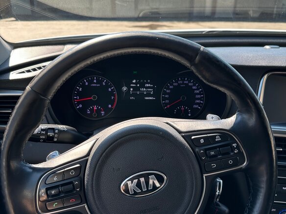 2017 Kia Optima IV, белый, 1540000 рублей - вид 6